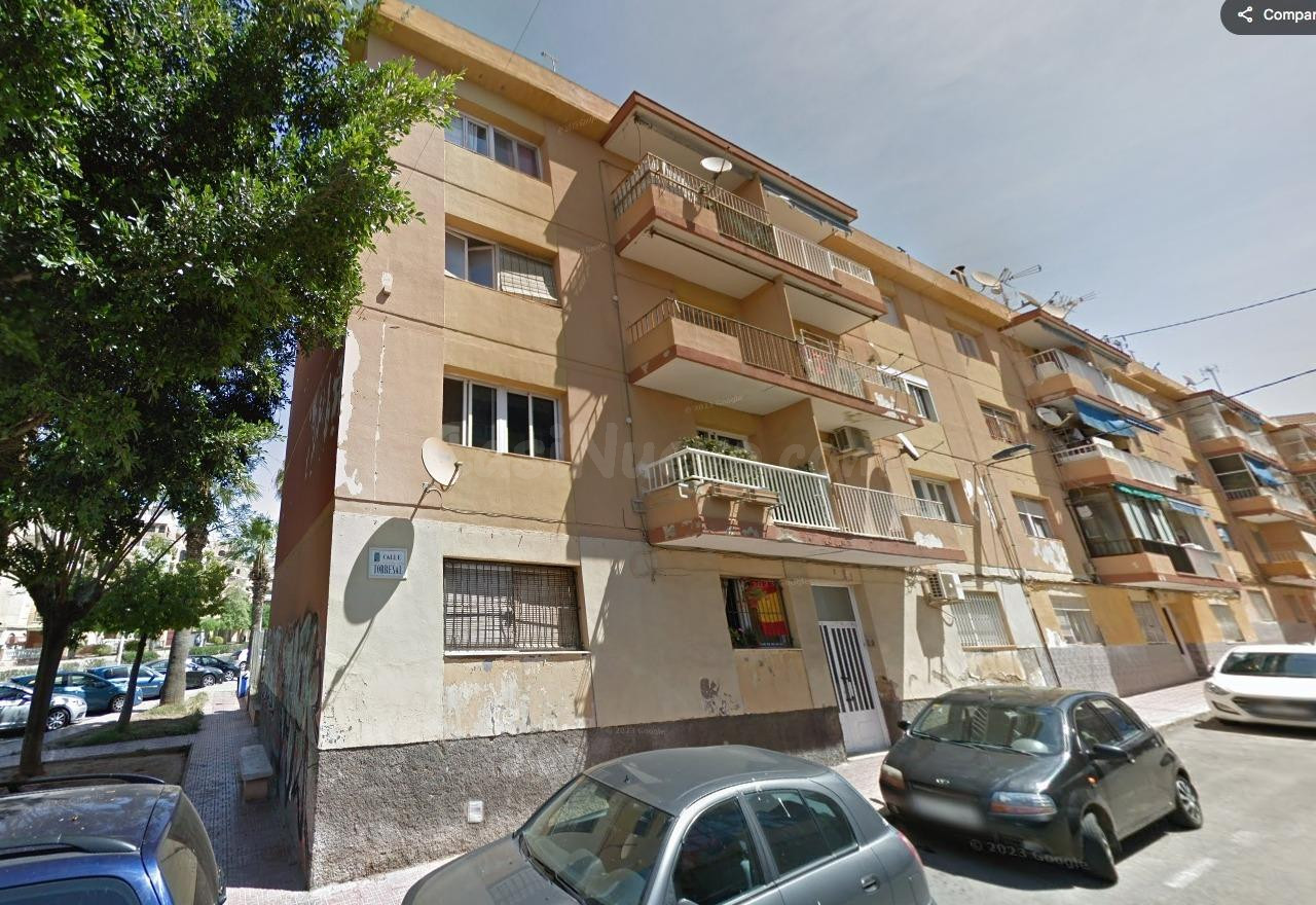 VIVIENDA EN TORREVIEJA