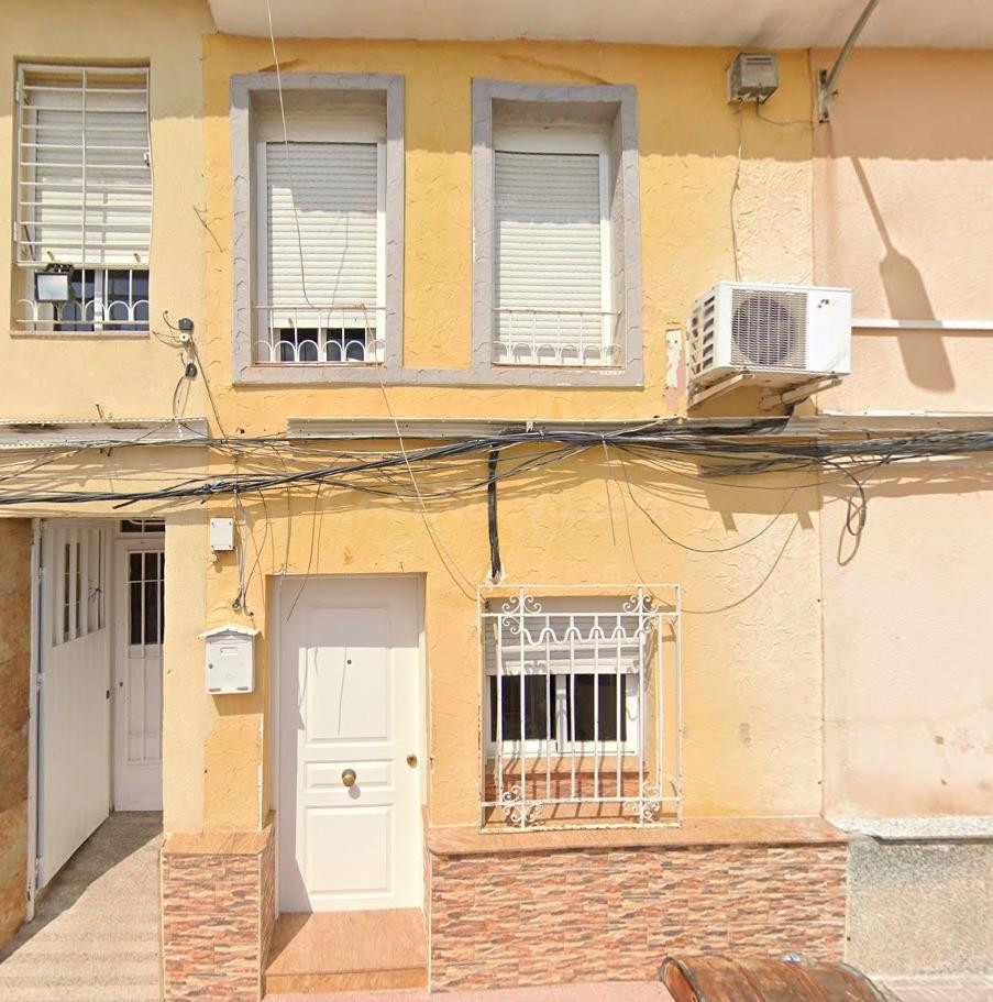 VIVIENDA EN ALCANTARILLA