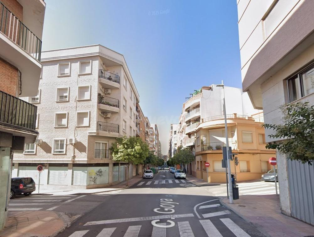 VIVIENDA EN PUERTOLLANO