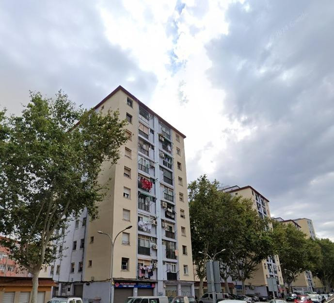 VIVIENDA EN BADALONA