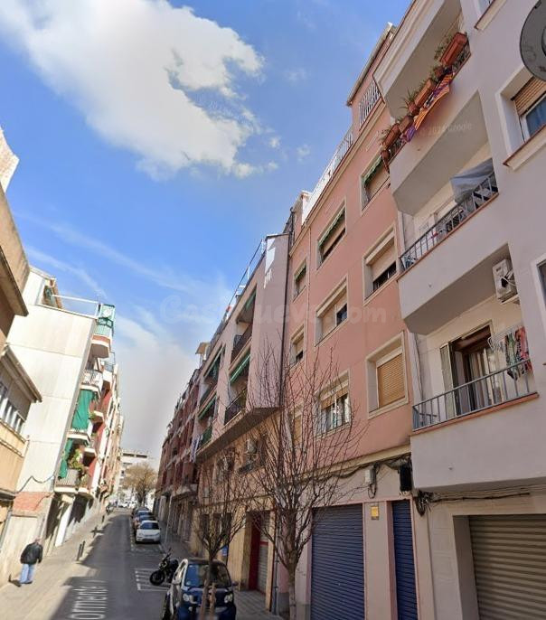 VIVIENDA EN BARCELONA