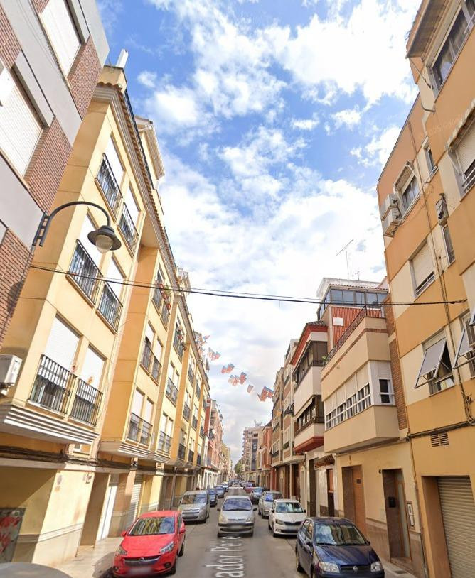 VIVIENDA EN ALZIRA