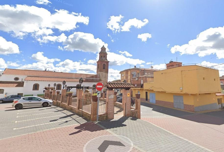 VIVIENDA EN CAZALEGAS (TOLEDO)