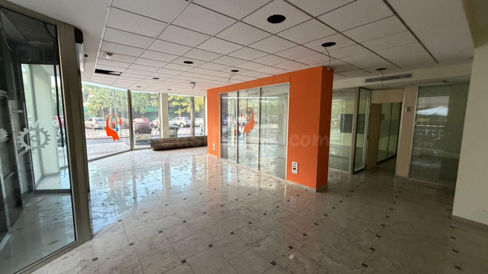 Local Comercial en Alquiler en la Zona Hospital Provincial d - foto 4