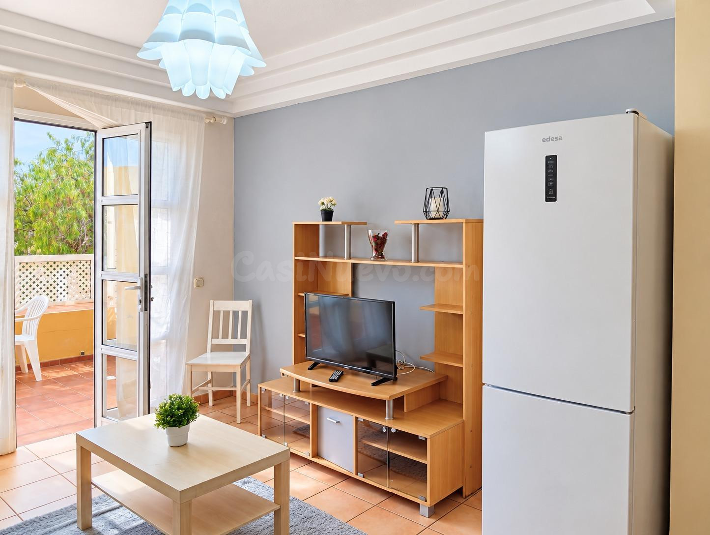 ### Estudio reformado con terraza en Residencial Orlando – a - foto 3