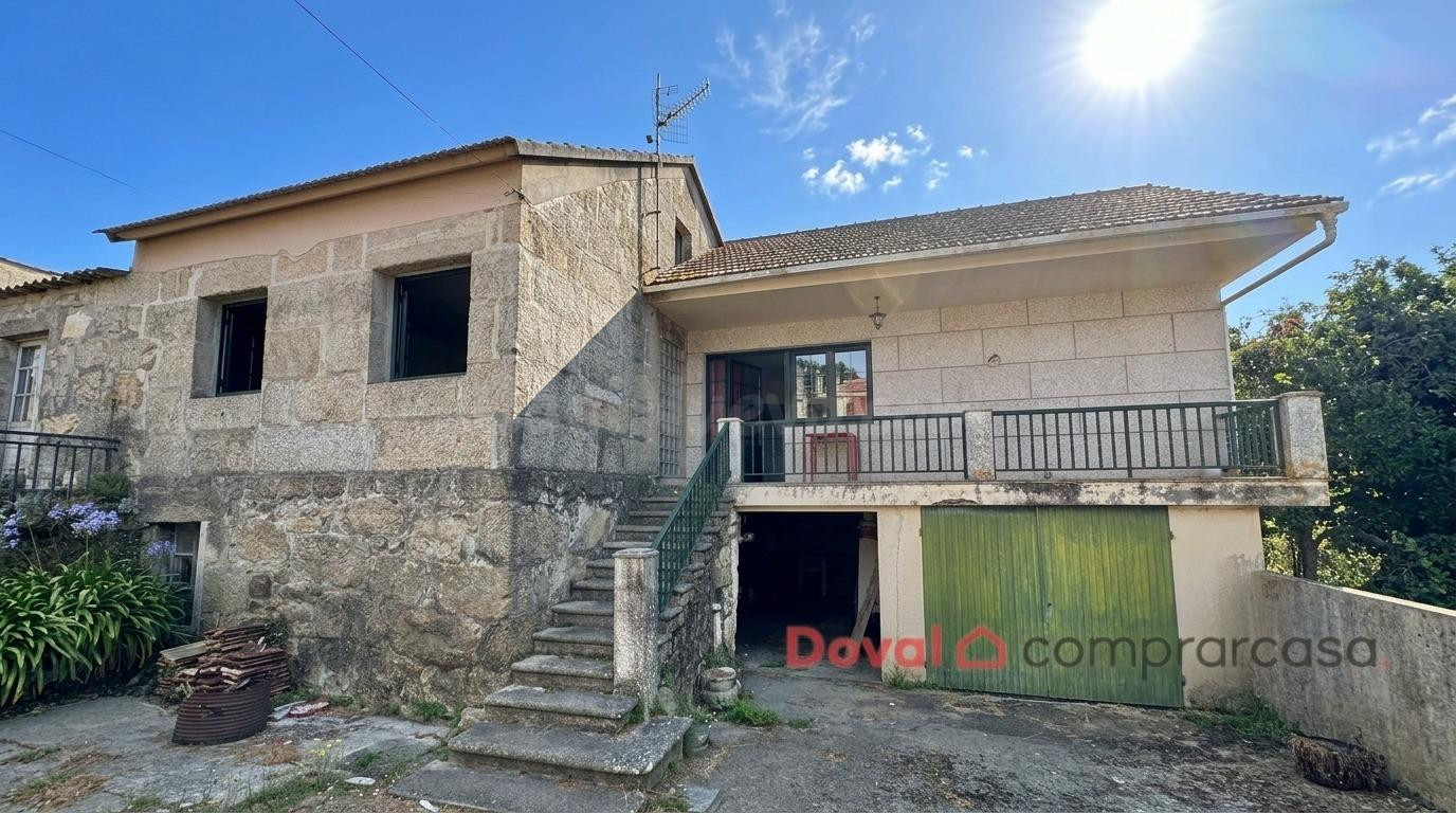 Casa de piedra con encanto, gran terreno y hórreo a un paso  - foto 5