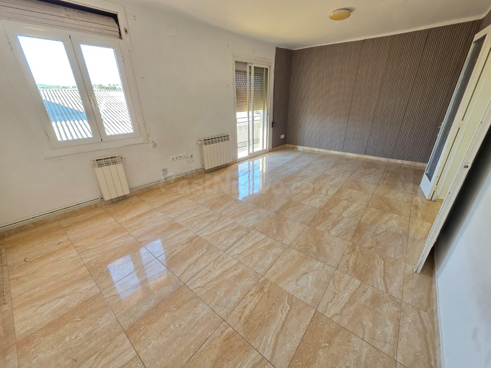 VENTA PISO EN IGUALADA ZONA REC 3 habitaciones Y BALCÓN!!