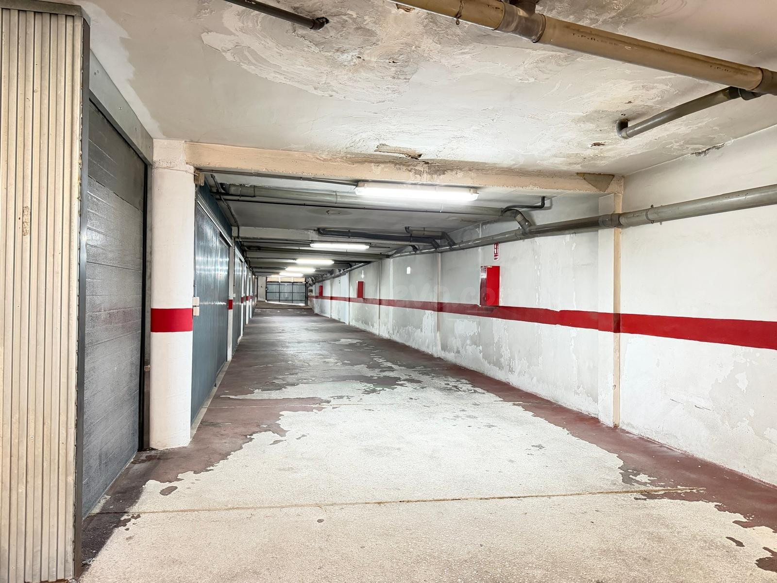Plaza de Parking con Capacidad para Dos Vehículos en Anteque - foto 3