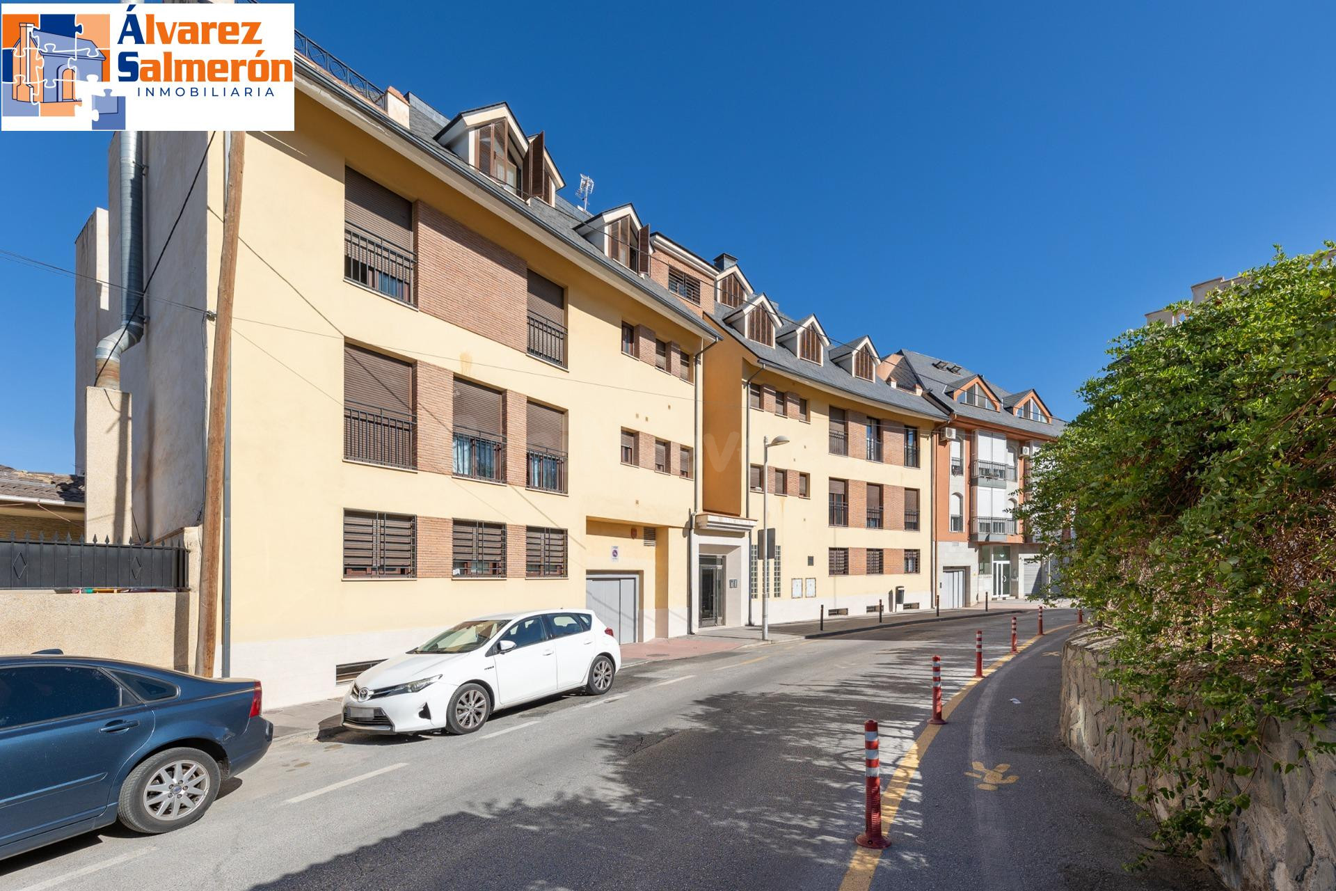 ÁTICO DÚPLEX EN EL BARRIO DE MONACHIL.