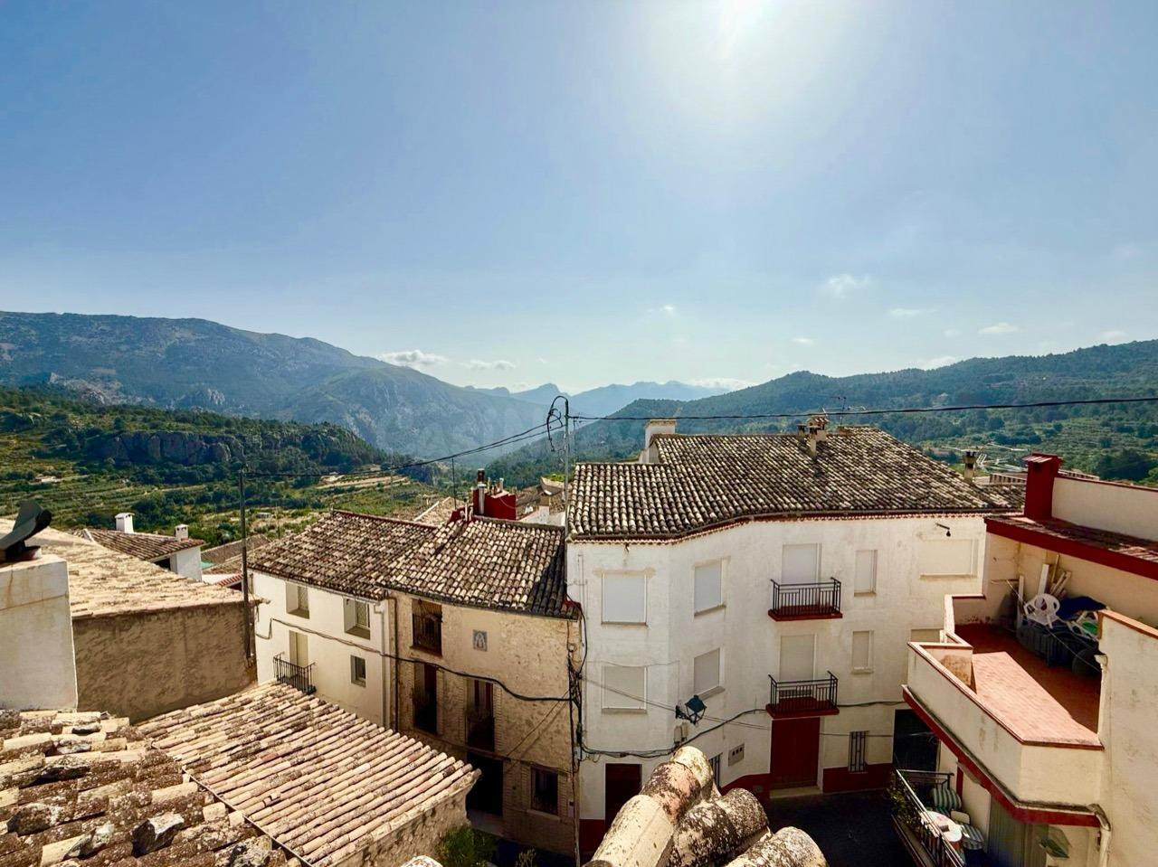 CASA RURAL REFORMADA CON ALTO POTENCIAL COMO ALOJAMIENTO TUR