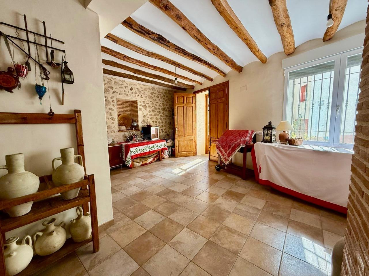 CASA RURAL REFORMADA CON ALTO POTENCIAL COMO ALOJAMIENTO TUR - foto 3