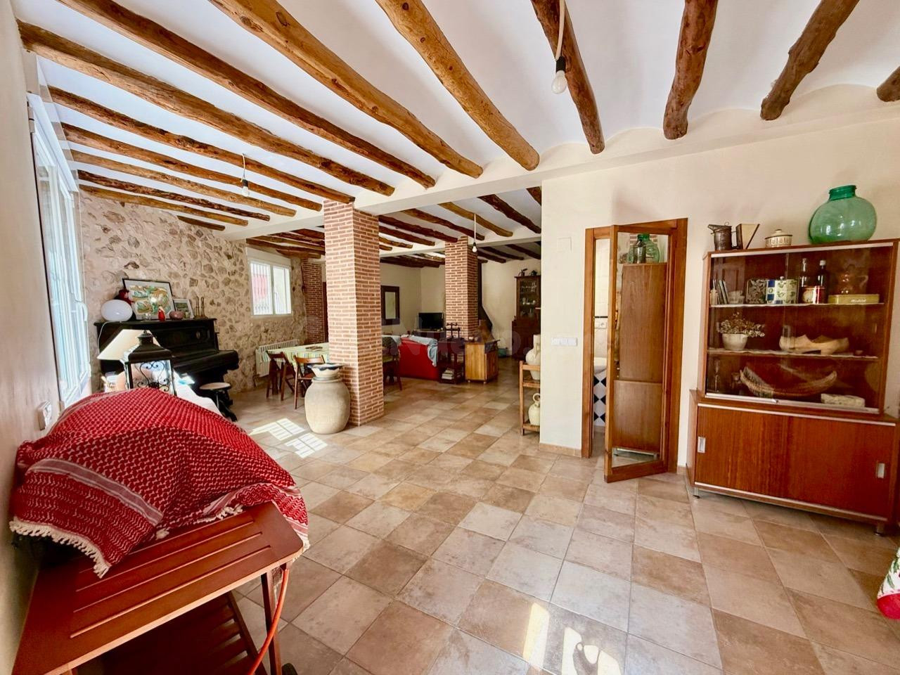 CASA RURAL REFORMADA CON ALTO POTENCIAL COMO ALOJAMIENTO TUR - foto 4