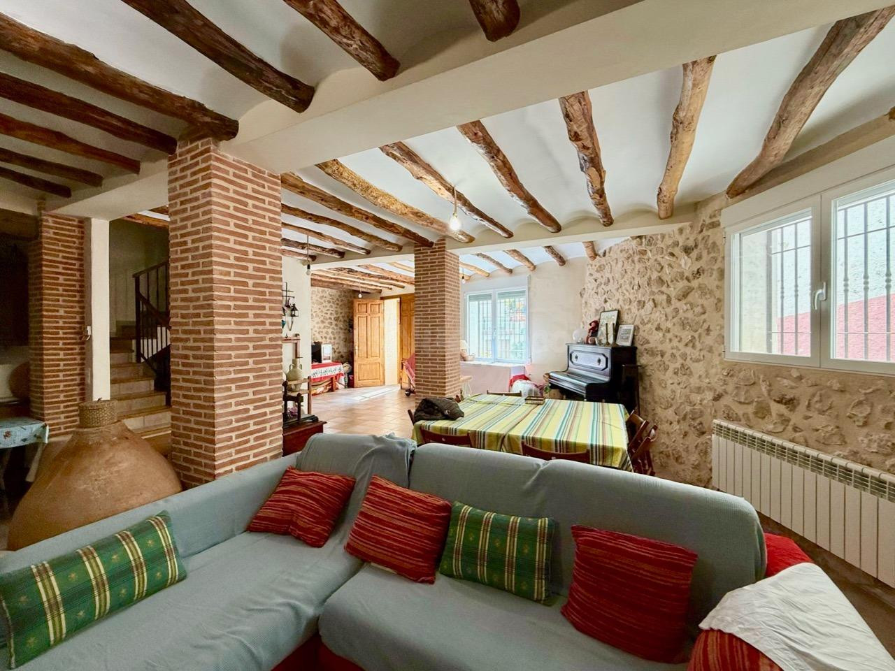 CASA RURAL REFORMADA CON ALTO POTENCIAL COMO ALOJAMIENTO TUR - foto 5