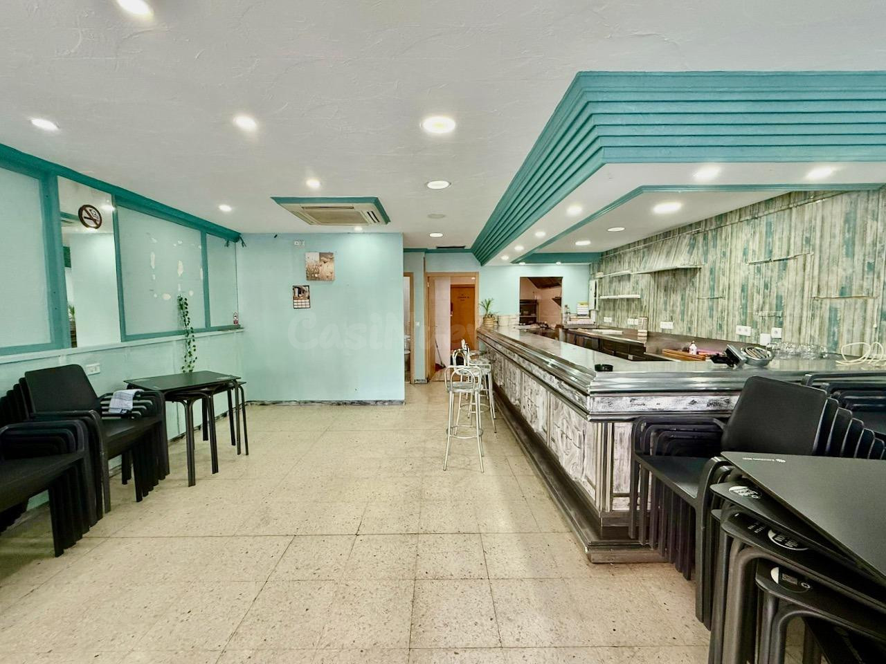 ¡¡OPORTUNIDAD DE INVERSIÓN!! LOCAL COMERCIAL CON TERRAZA ACRISTALADA EN EL CORAZÓN DE BENIDORM