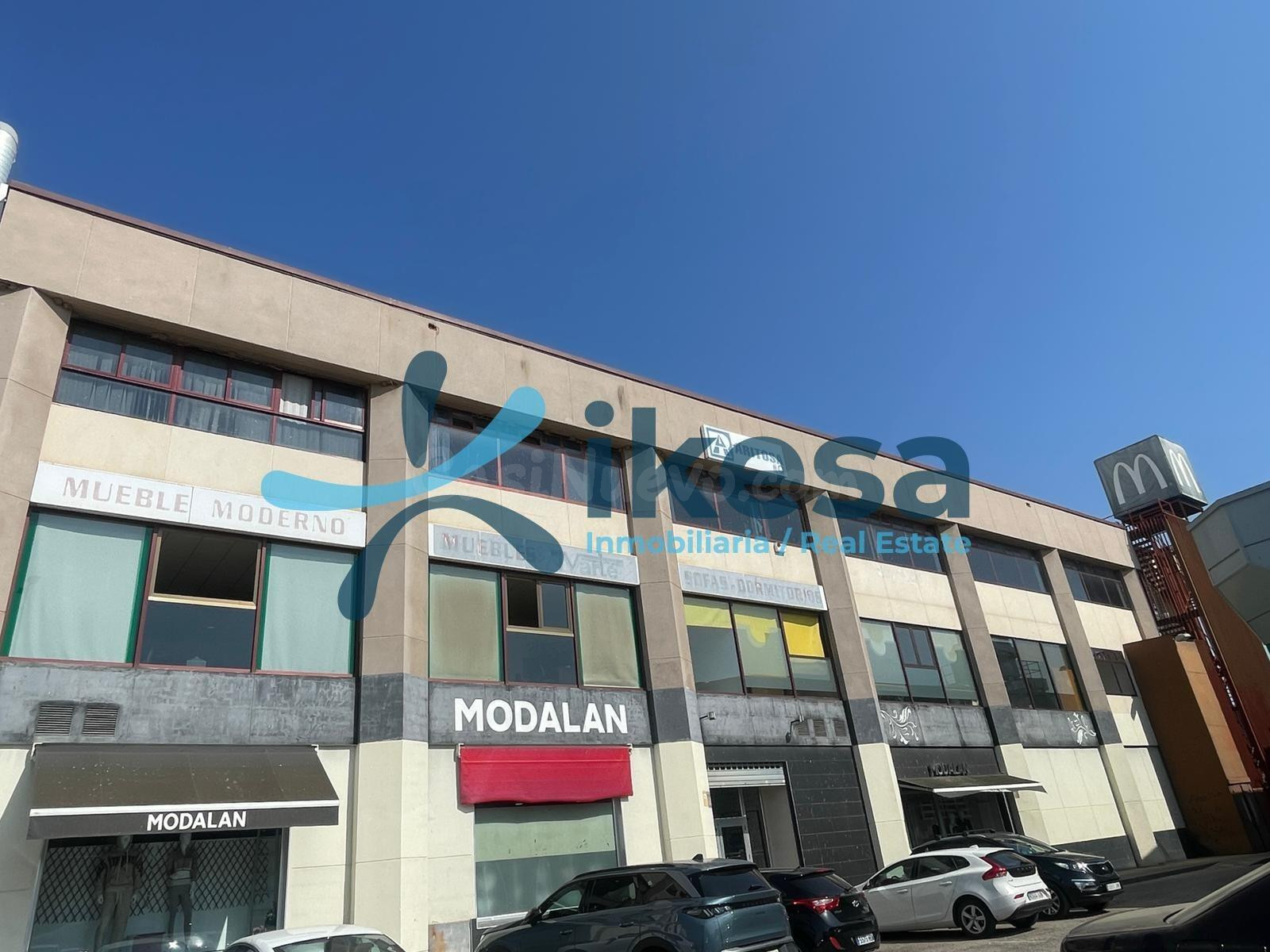 VENTA DE 4 LOCALES COMERCIAL EN ANDÚJAR (JAÉN) - foto 2