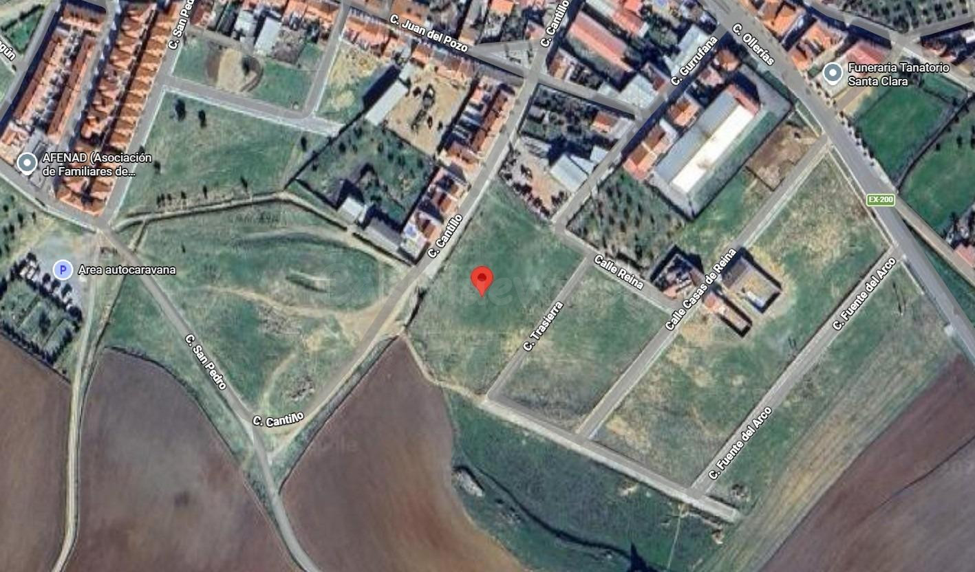 TERRENO EN VENTA EN LLERENA