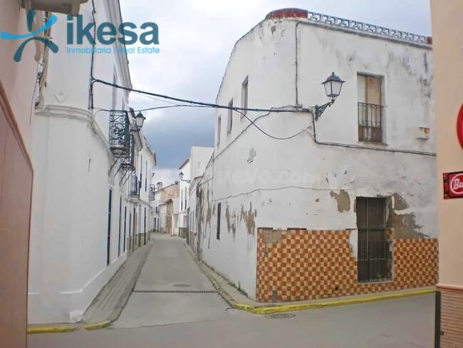 CHALET INDEPENDIENTE EN CUMBRES MAYORES, VENTA DE PARTICIPAC