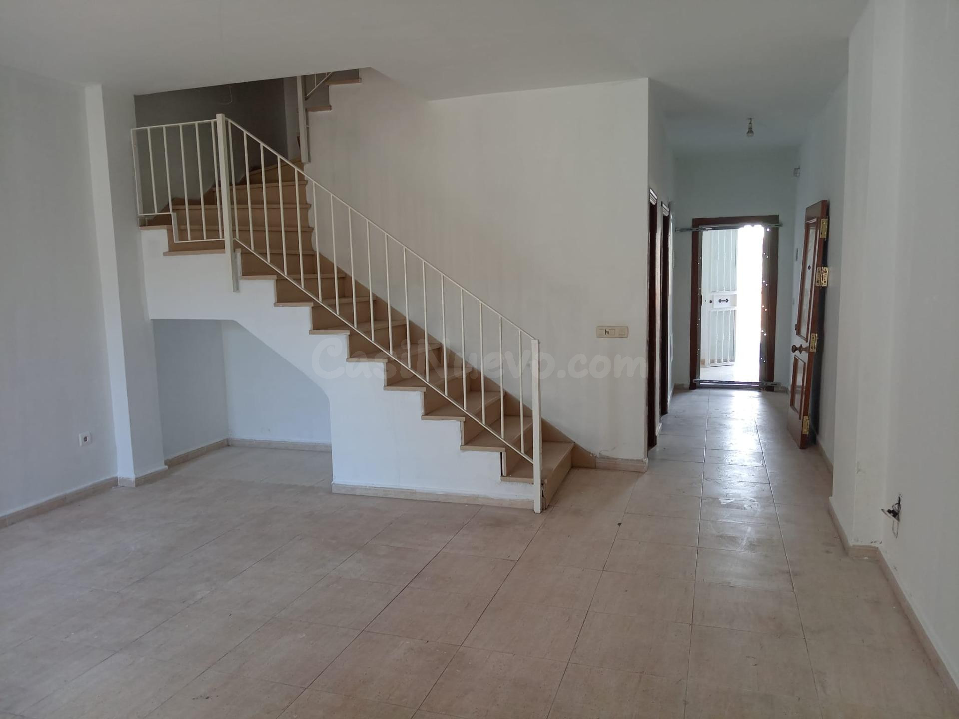 Venta de casa adosada en Rociana del Condado, Huelva. - foto 4