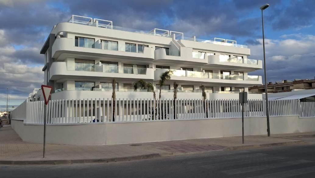 Apartamento 2 habitaciones 77m² en venta - Lomas de Cabo Roig