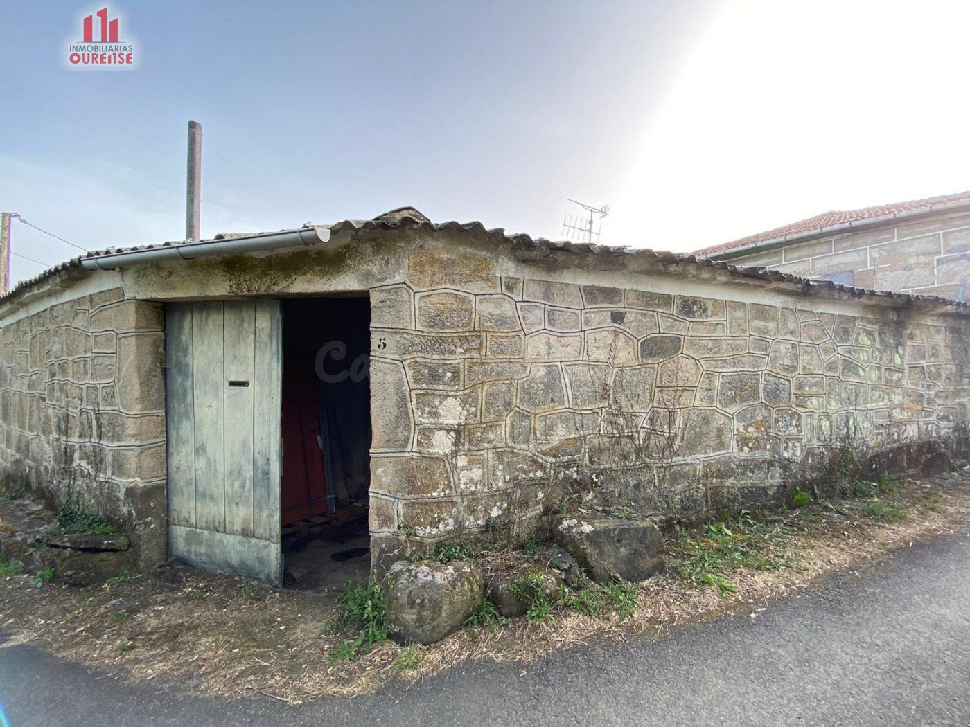 SE VENDE CASA PARA REFORMAR EN LA ZONA DE VILAMARIN - foto 2