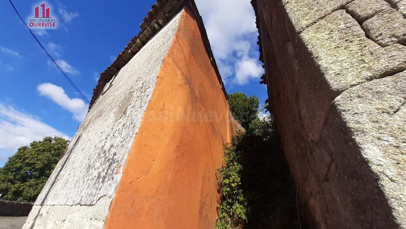CASA DE PIEDRA SITA EN LA ZONA DE VILAMARIN, A 15 MINUTOS DE - foto 4