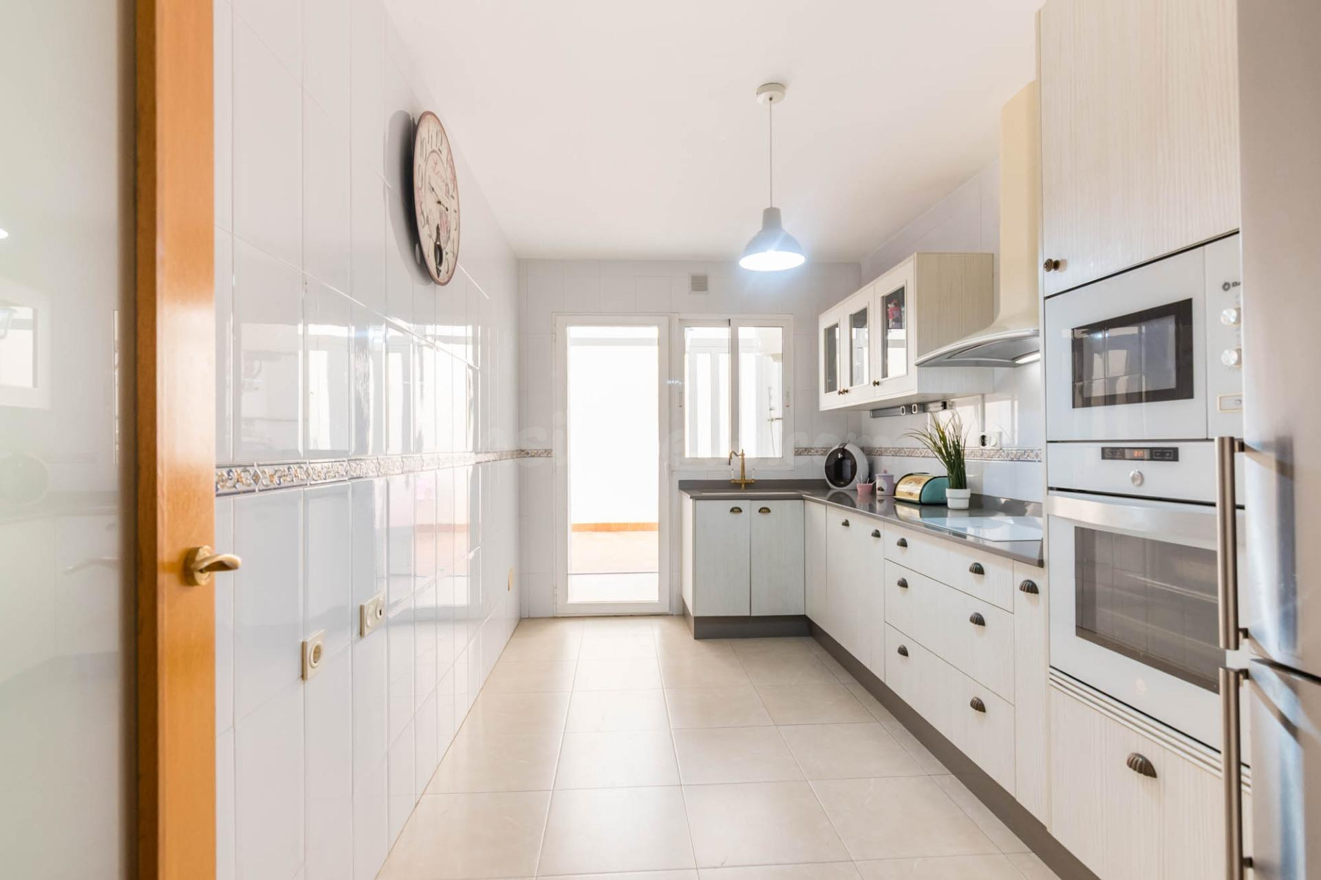 ¡PISO EN VENTA EN CEUTÍ CON GRAN PATIO! - foto 3