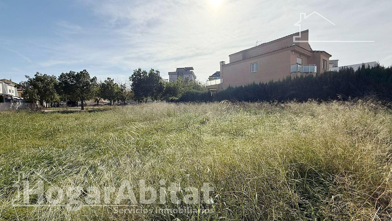 ¡ONDA-COREA! TERRENO URBANO Y AMPLIO CERCA DE LA AV BLASCO I - foto 2