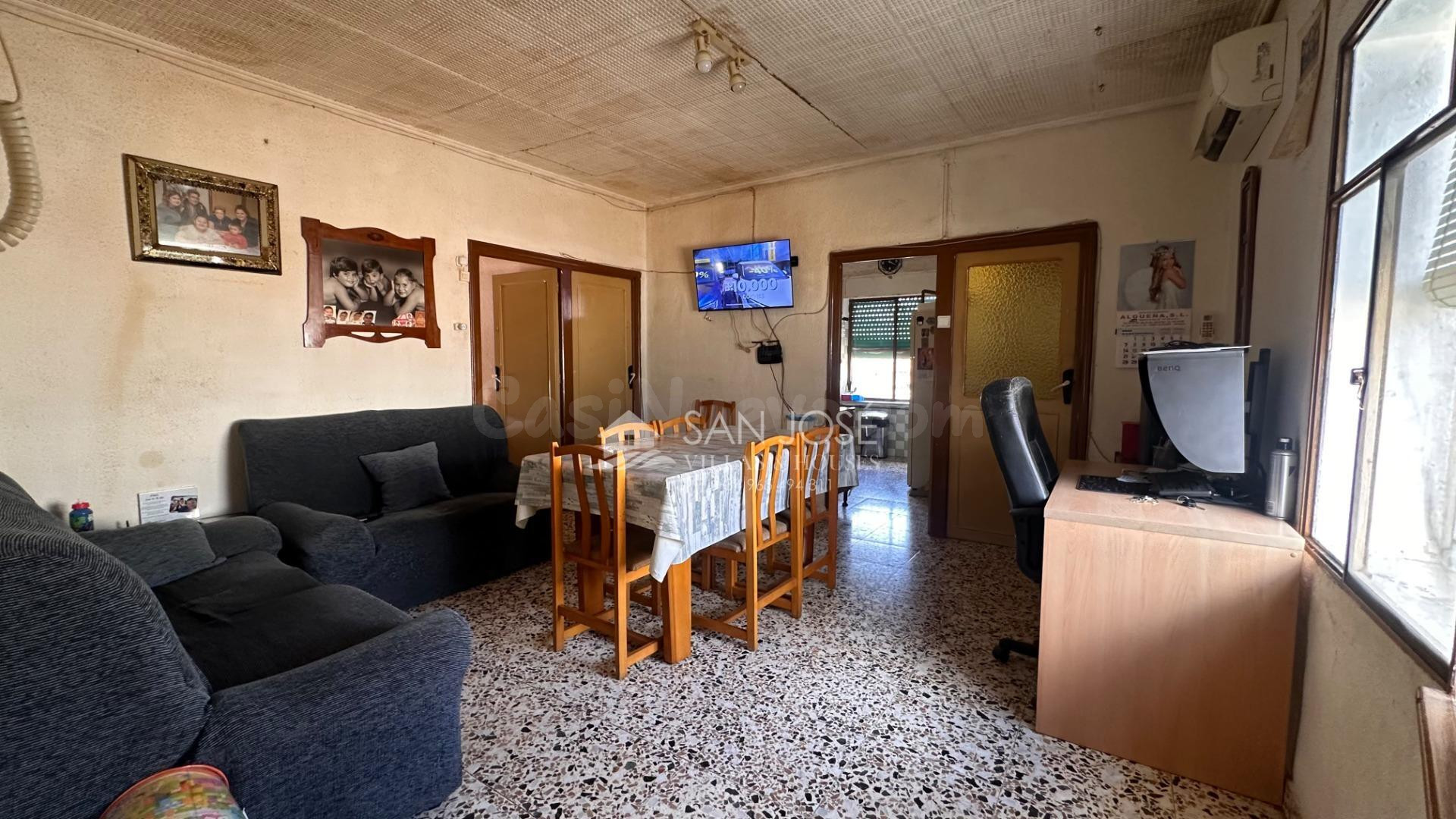 VENTA DE CHALET PARA REFORMAR EN LA ALGUEÑA - foto 3