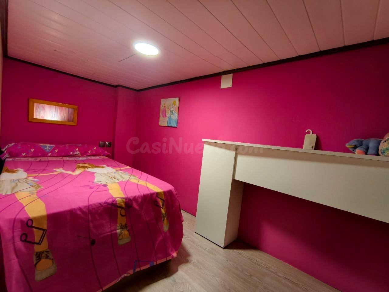 ESTUDIO CON ALTILLO QUE TIENE TRES DORMITORIOS Y GARAJE CERR - foto 4