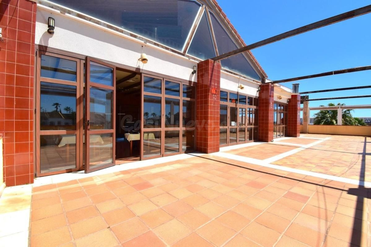 Local comercial 172m² en venta - Villamartín-Las Filipinas