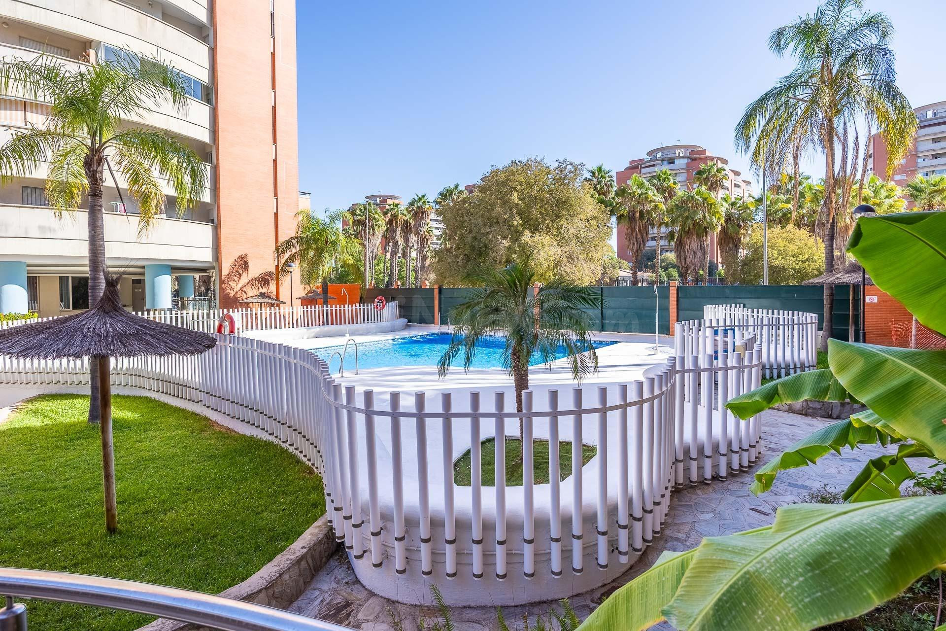 Magnífico piso en Urb. Jardines de Hércules