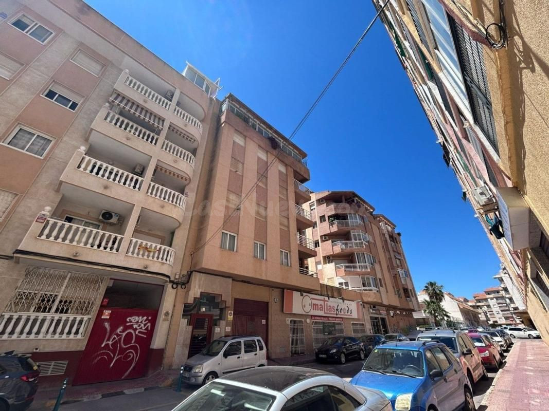 Apartamento 1 habitación 85m² en venta - Estacion de autobuses