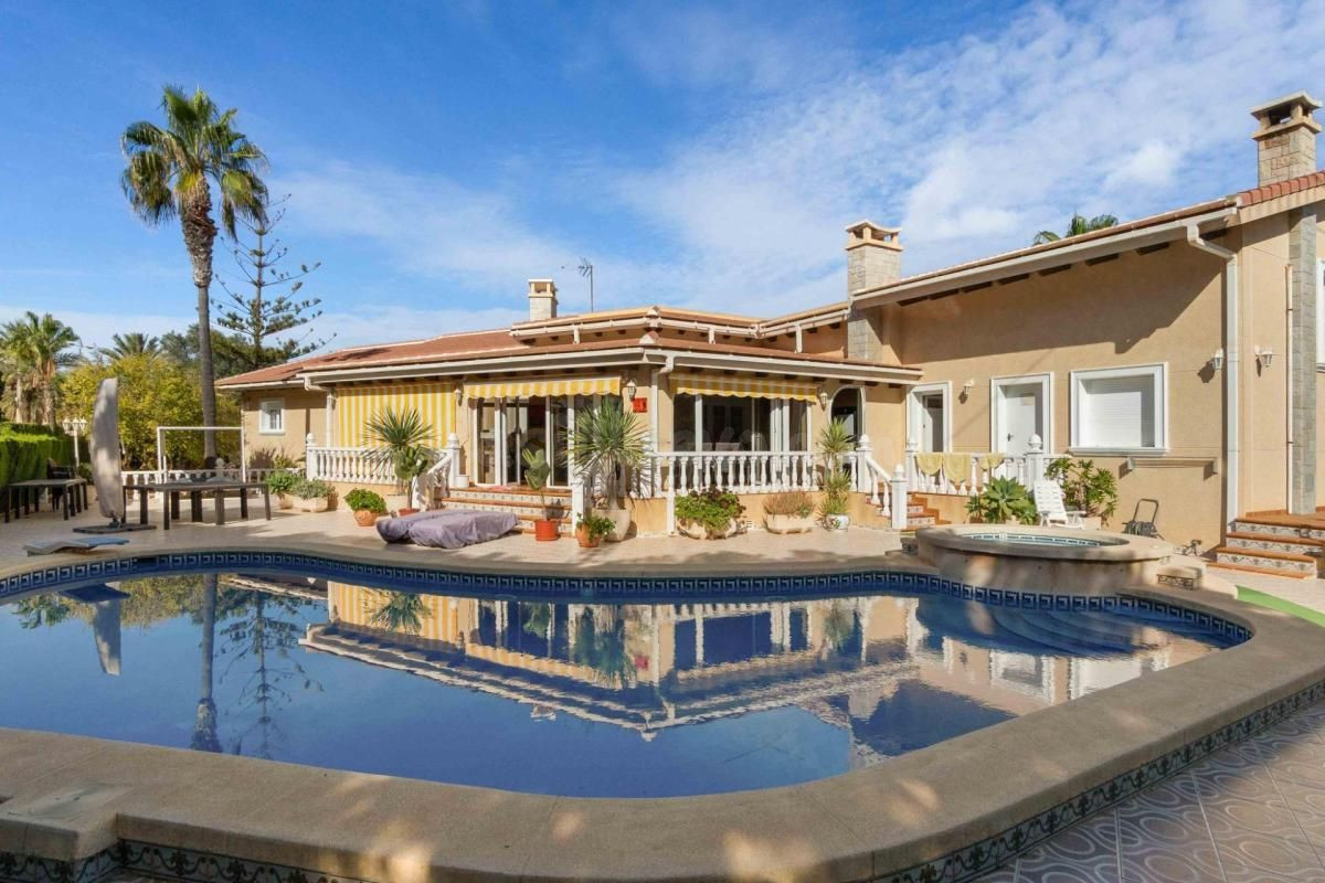Villa 3 habitaciones 340m² en venta - Costa blanca