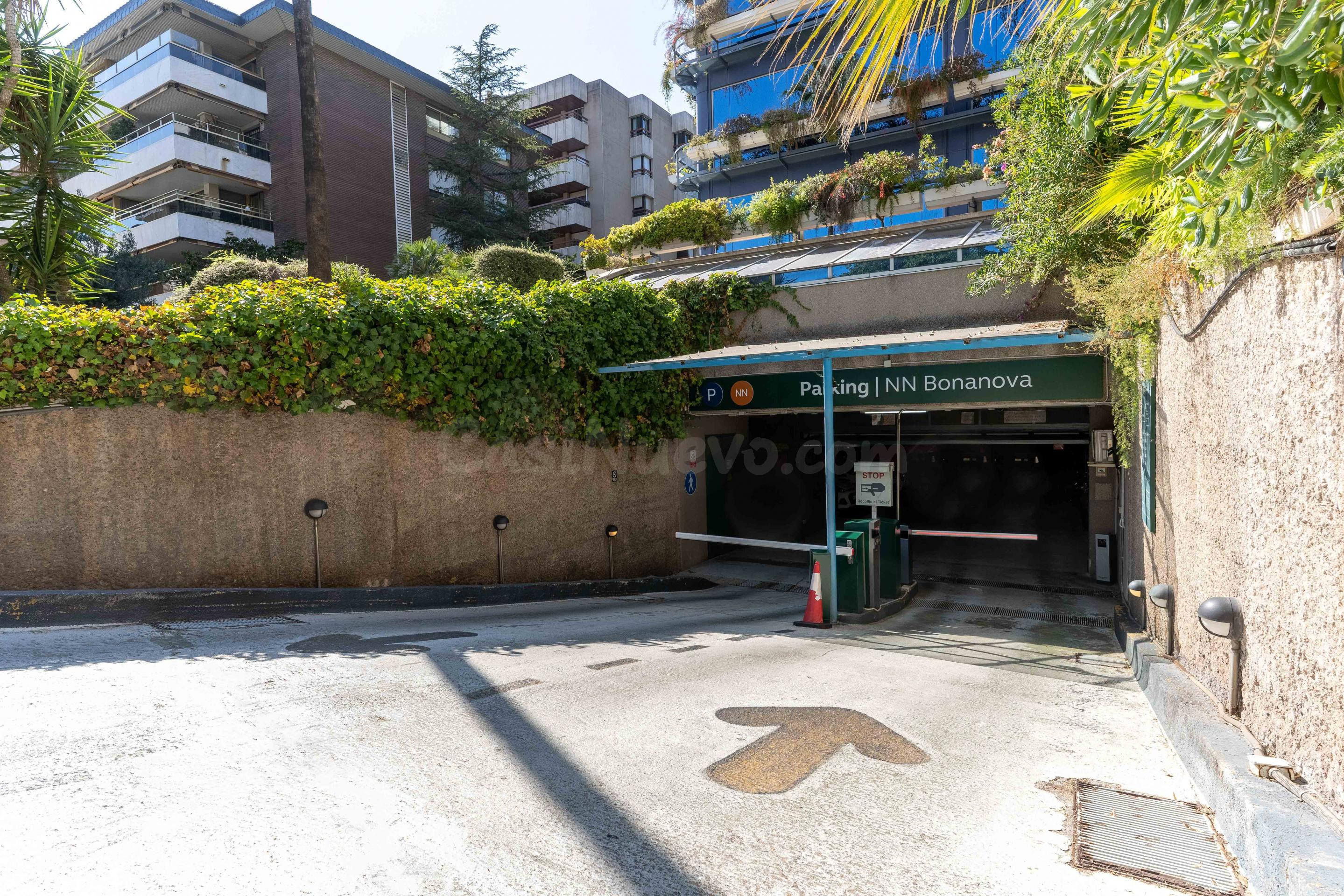 Parking 11m² en alquiler - Barcelona