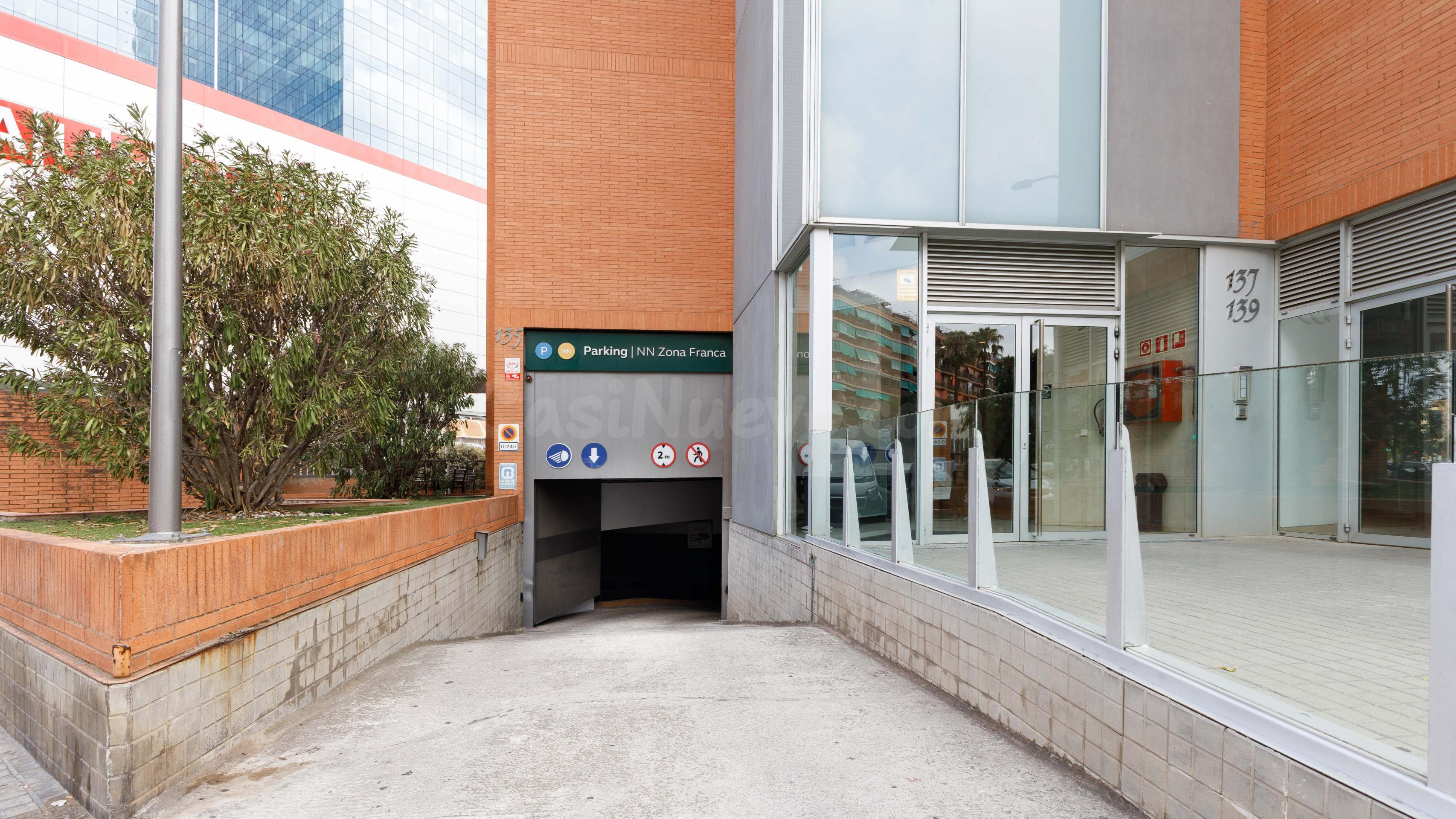 Parking 12m² en alquiler - Barcelona