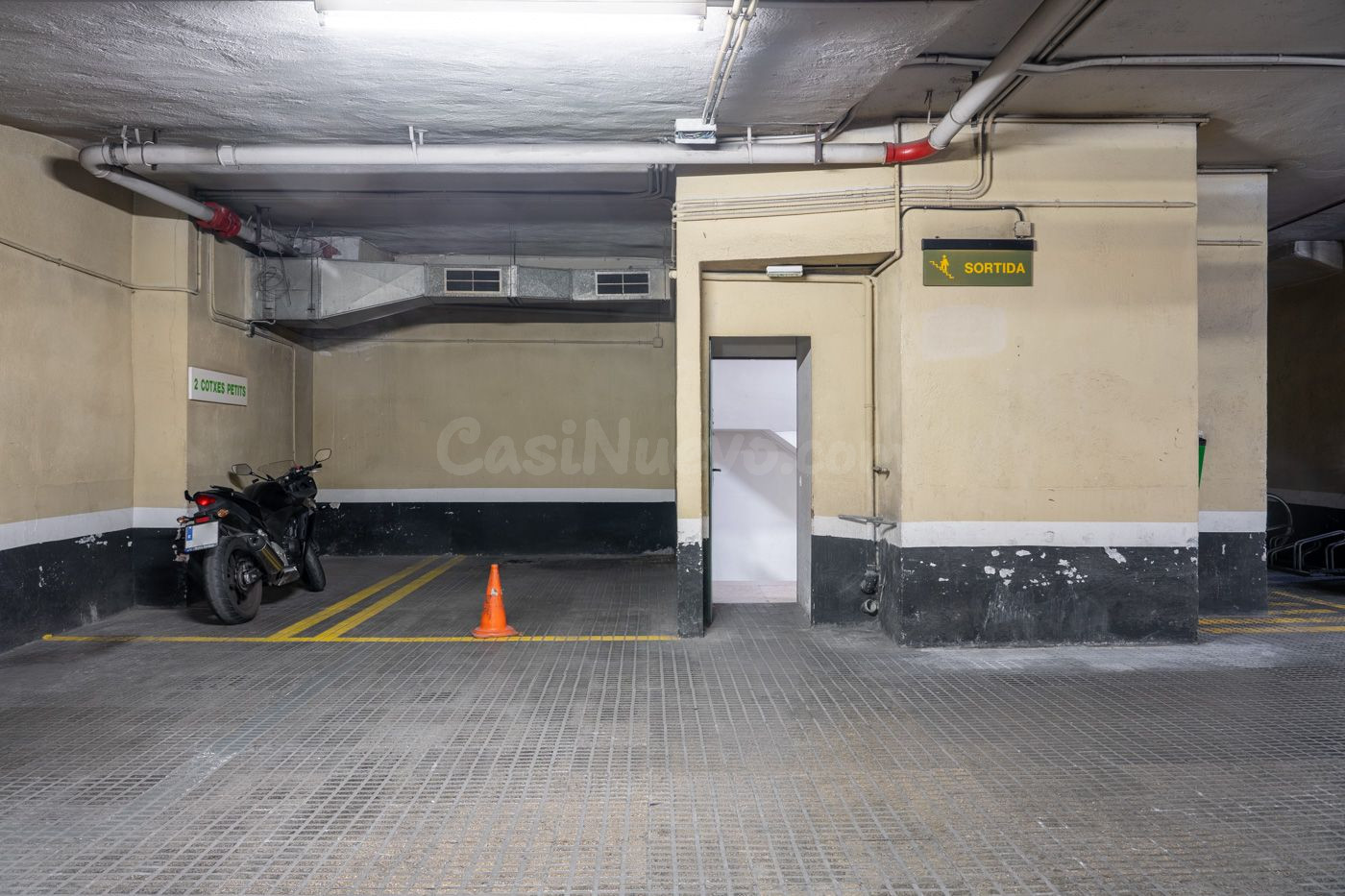Parking 9m² en alquiler - Casc Antic - foto 5