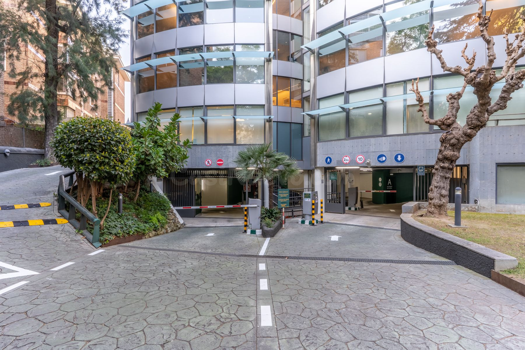 Parking 12m² en alquiler - Barcelona - foto 3