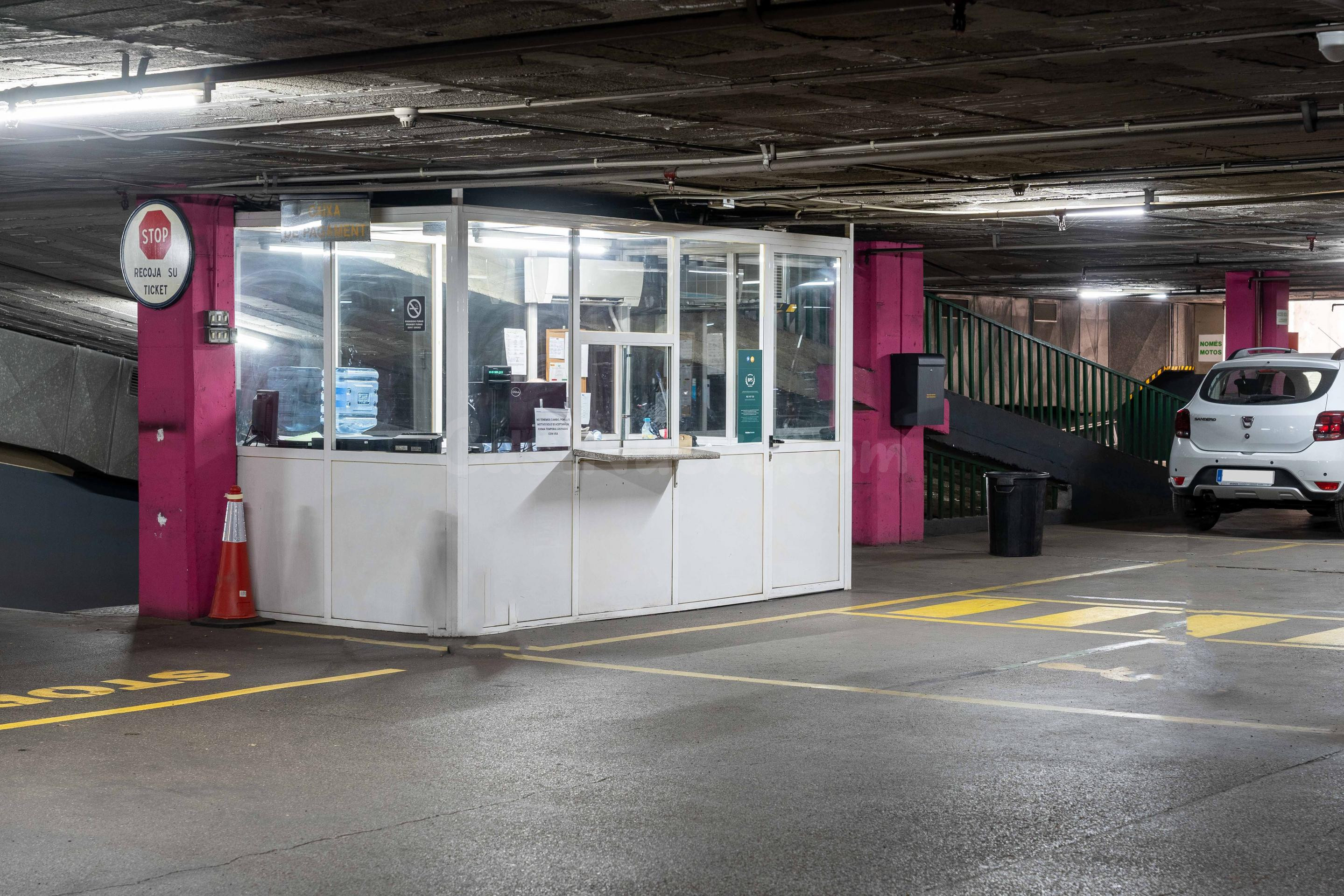Parking 10m² en alquiler - Eixample - foto 5