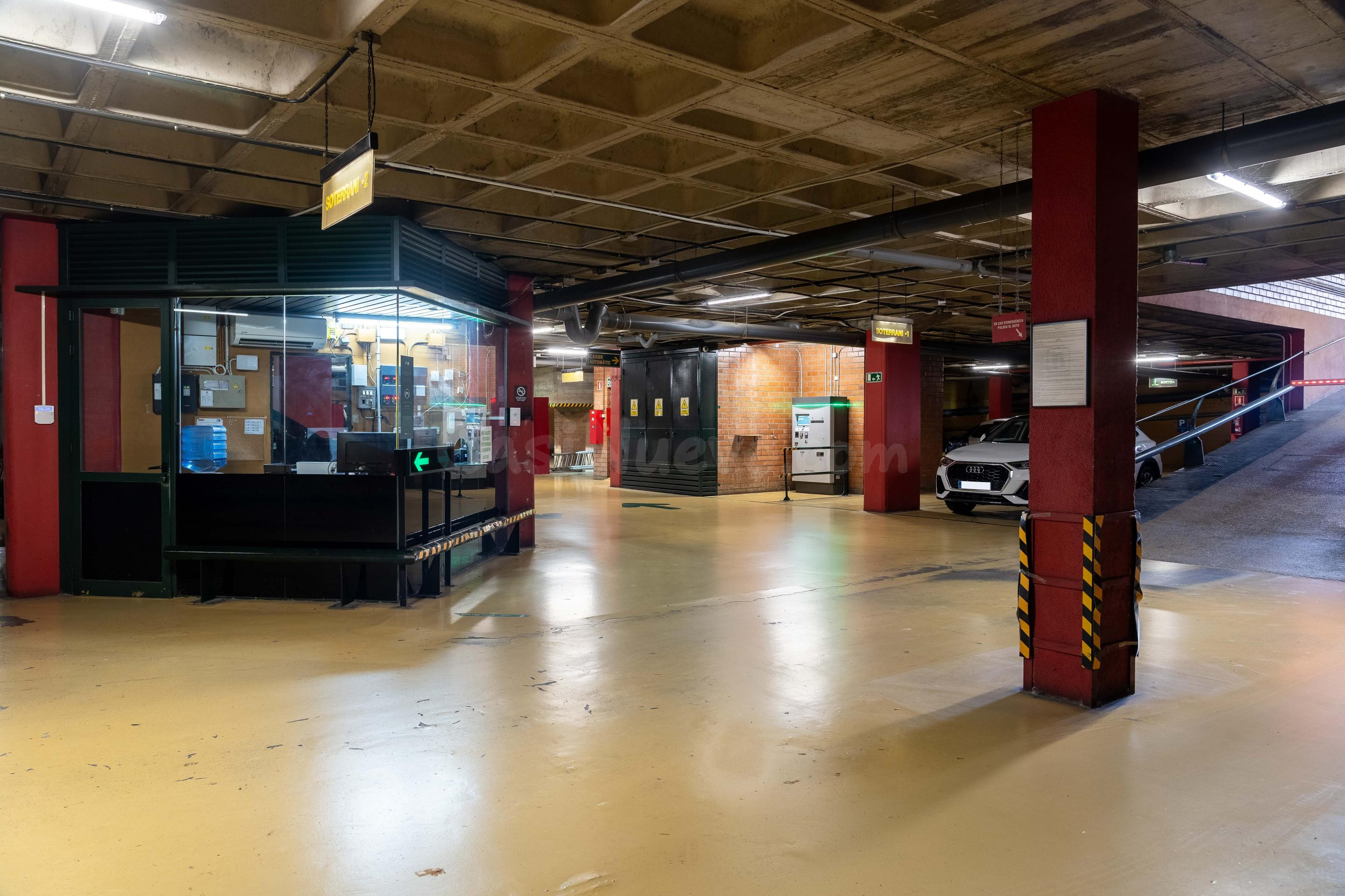 Parking 9m² en alquiler - Eixample - foto 4
