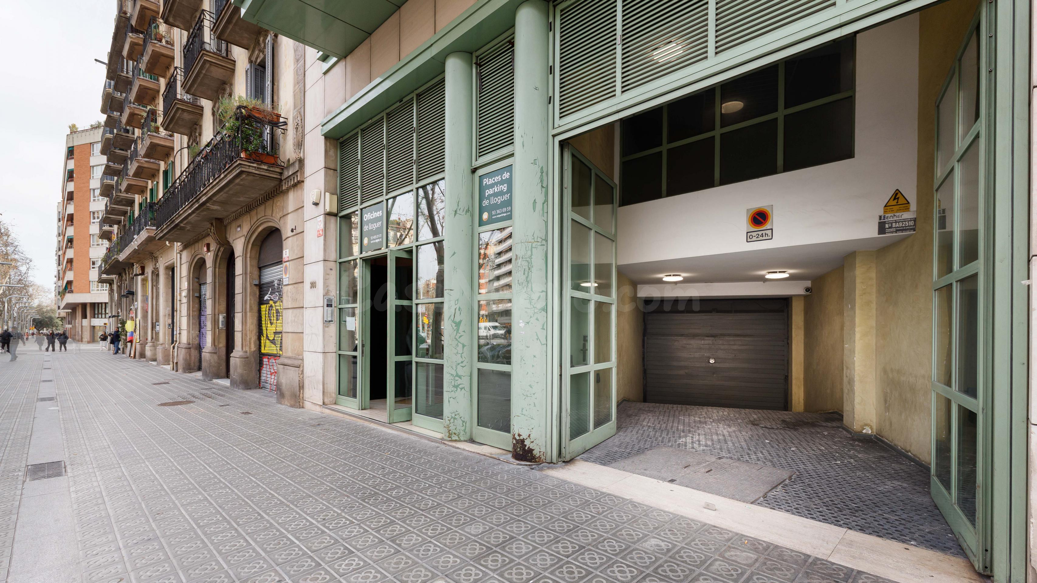 Parking de moto 3m² en alquiler - Eixample