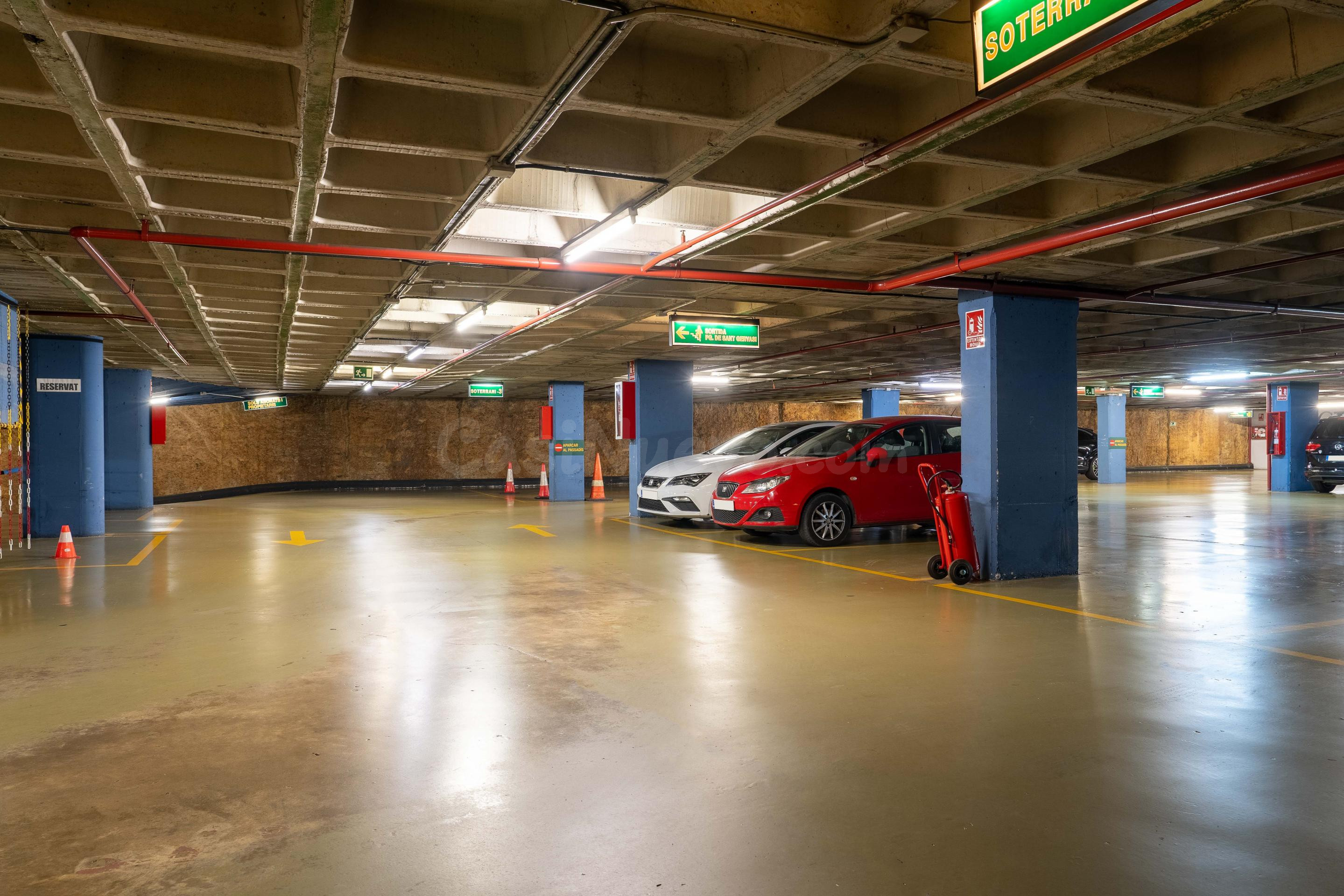 Parking de moto 4m² en alquiler - Barcelona - foto 5