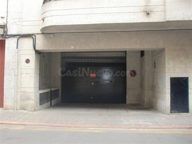 Parking de moto 2m² en alquiler - Sant Narcís - Pl. Europa