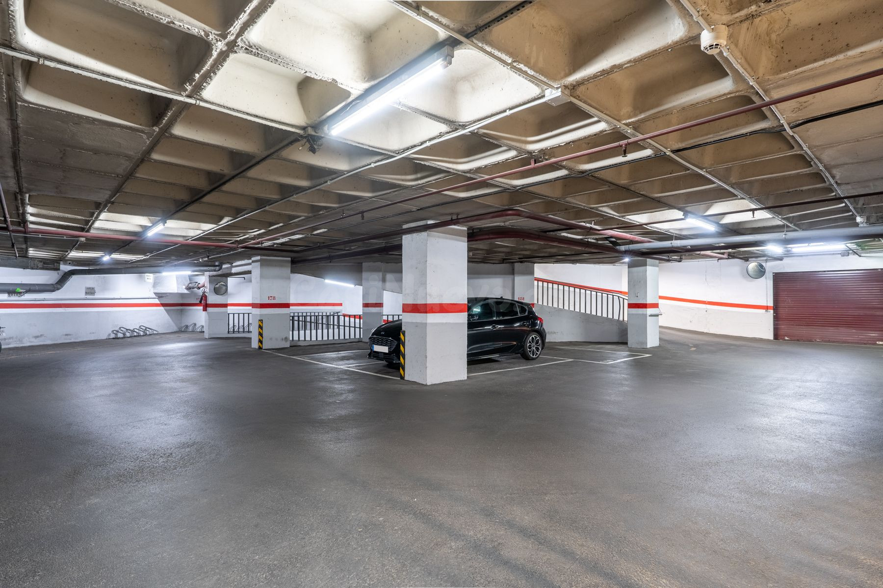 Parking 14m² en alquiler - Eixample - foto 2