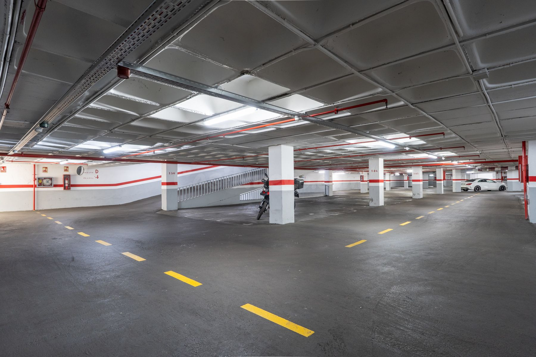 Parking 14m² en alquiler - Eixample - foto 3