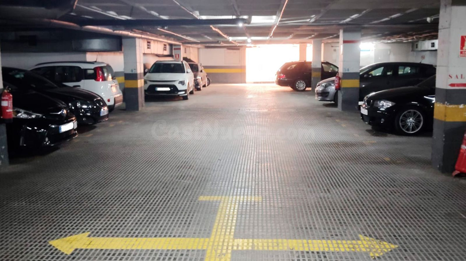 Parking de moto 1m² en alquiler - Eixample - foto 5