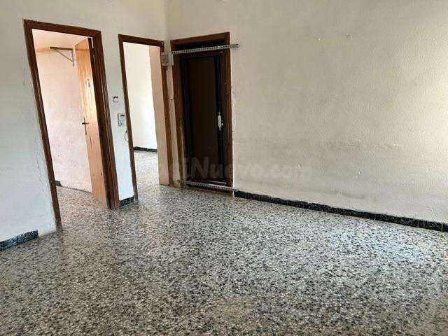 Piso Céntrico BAJO COSTE : Gran Oportunidad en Las Torres de - foto 4
