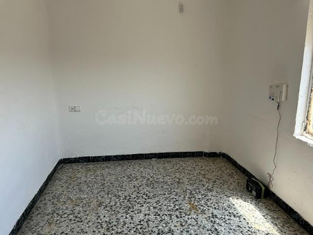 Piso Céntrico BAJO COSTE : Gran Oportunidad en Las Torres de - foto 5