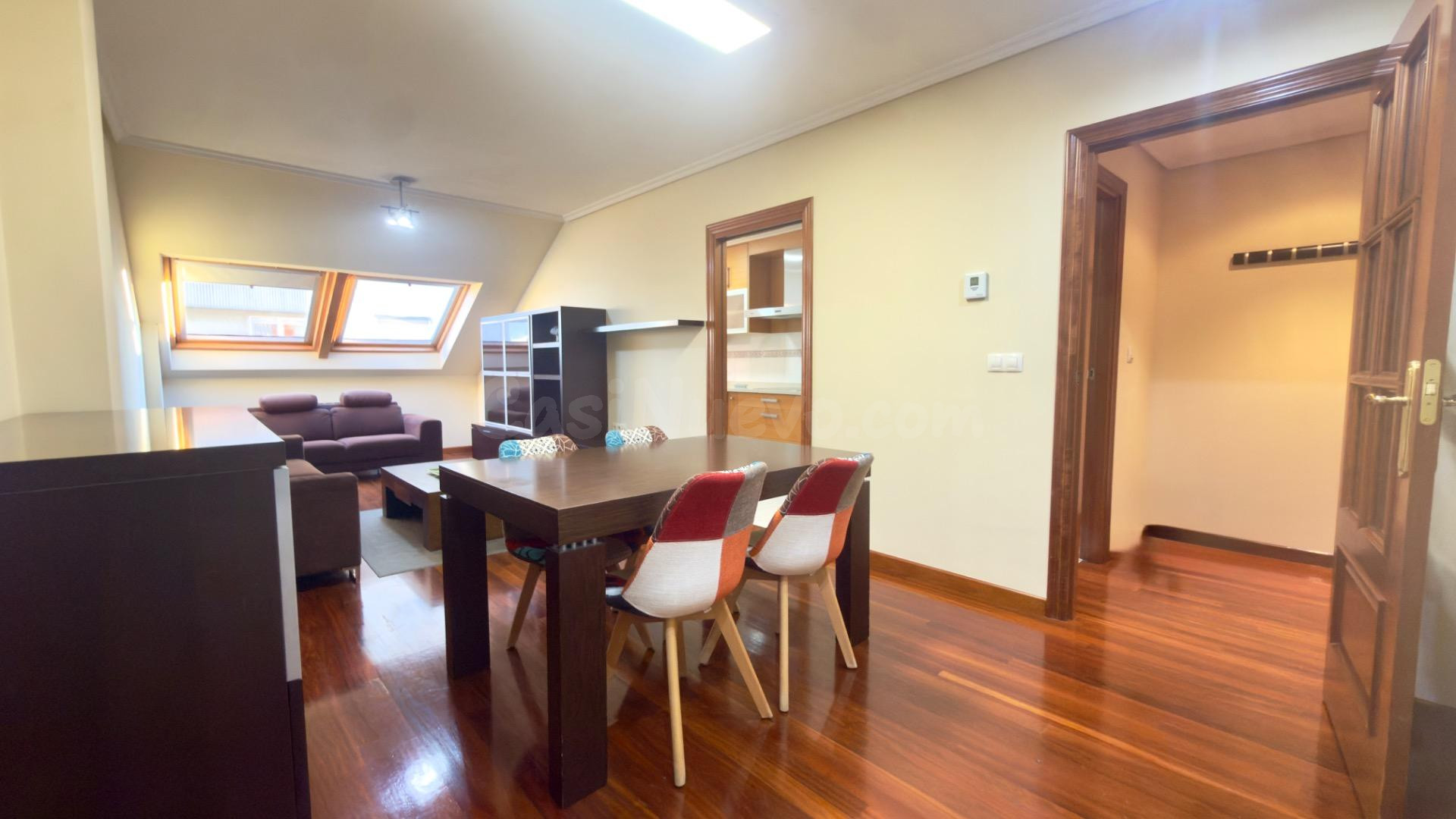 Piso en venta en el centro de Carballiño con 2 habitaciones y 2 baños
