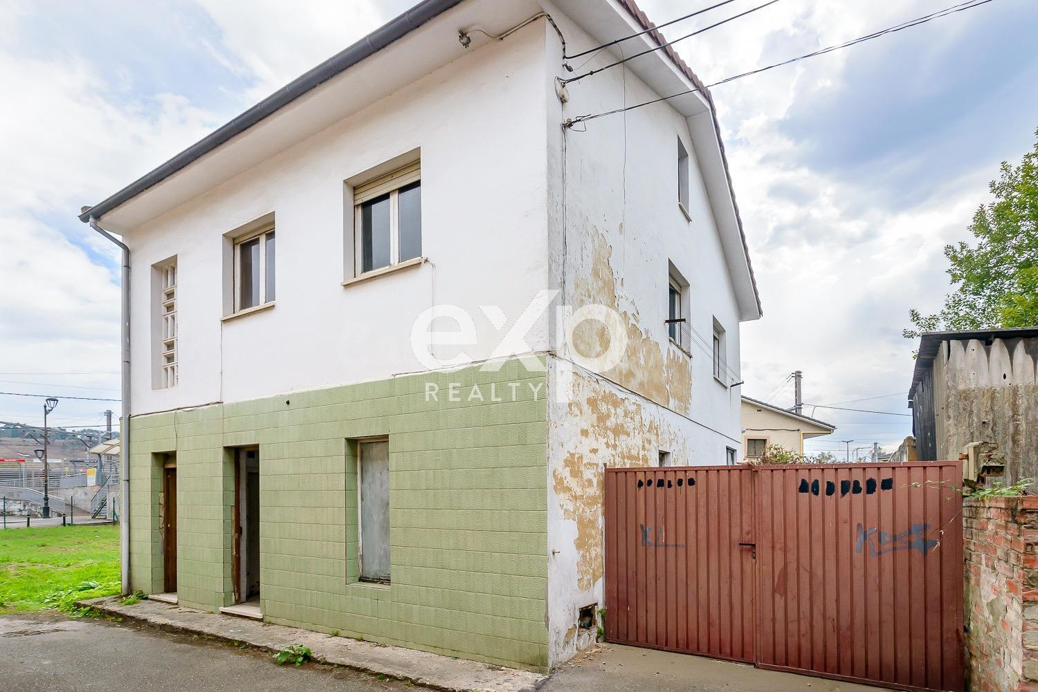 Casa a reformar en Lugo de Llanera a 5 minutos de Oviedo