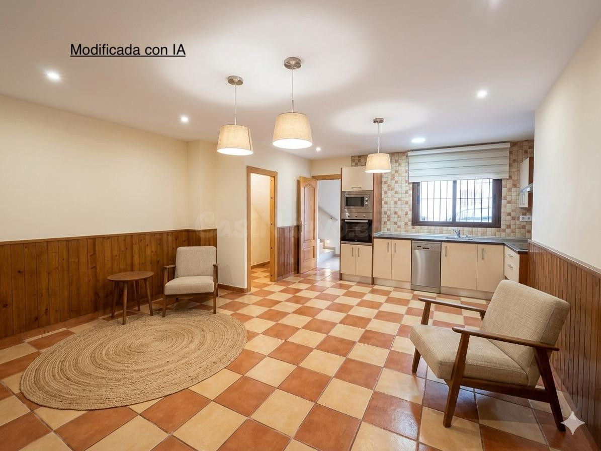 ¡Tu oasis en el centro! Gran casa con chimenea, terraza pano - foto 2